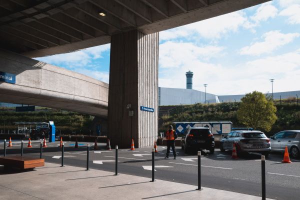 Parking aéroport lyon saint exupéry : optez pour alyse parc auto