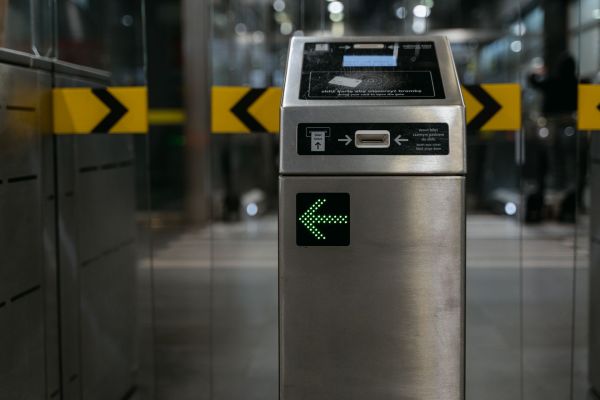 Passez sans attendre : découvrez le service pass pass